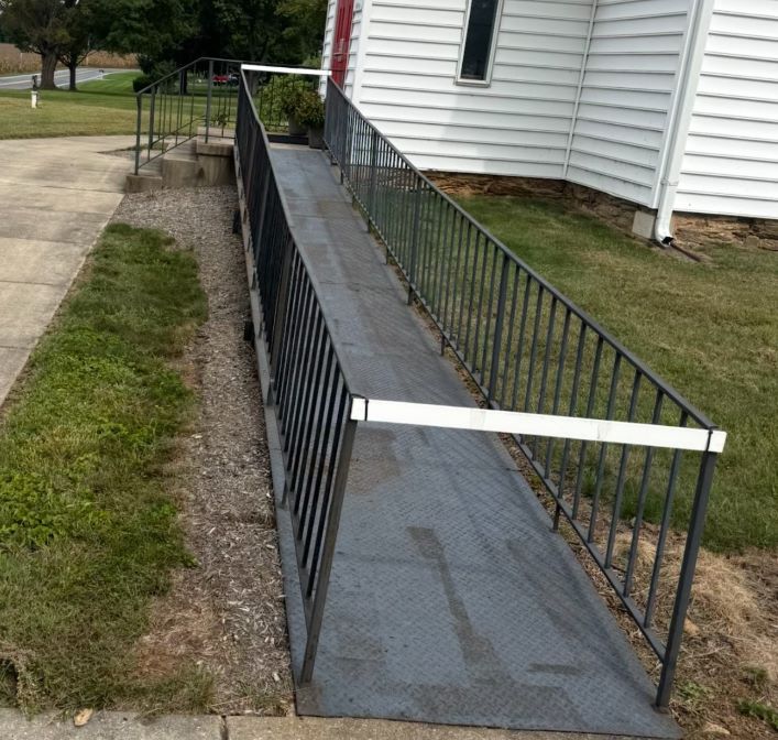 Iron Railing Sanding Painting 4